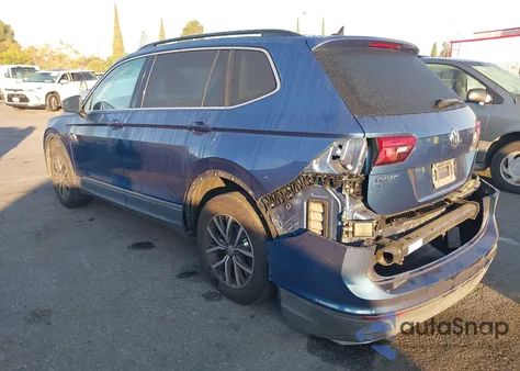 2018 Volkswagen Tiguan 2.0T Se/2.0T Sel z USA, uszkodzony, nr VIN 3VV3B7AX9JM208597